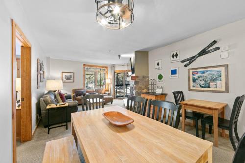 River Run Apartment | Dakota Lodge #8477 by Summit County Mountain Retreats