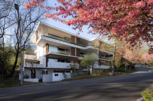 Dali Town Hotel | Dali Shishanfang Golf Hotel