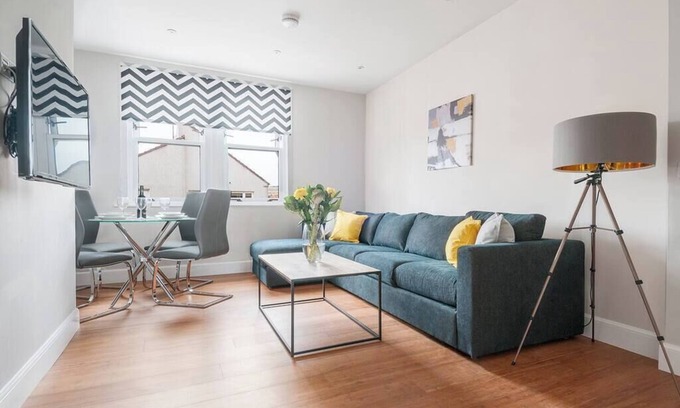 Dalkeith Apartment | Dalkeith 3 Bedroom Apartment