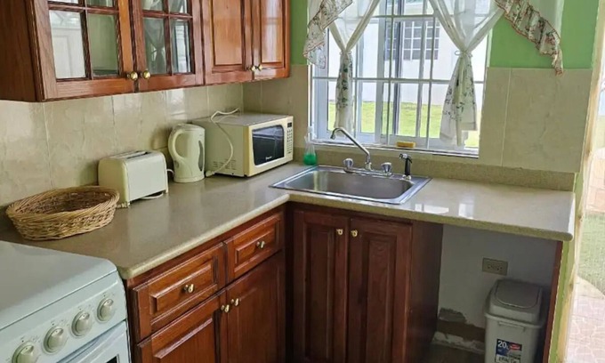 Porus Cottage | Dalkeith Cottages-Water Lily