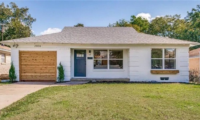 Oak Cliff House | Dallas Farmhouse