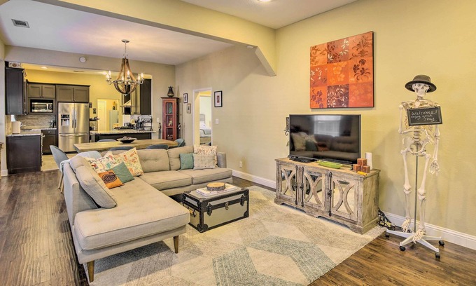 Oak Cliff House | Dallas Home w/ Yard & Fire Pit ~ 5 Mi to Dtwn