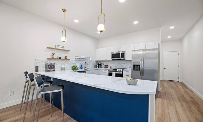 Northeast Dallas House | Dallas Luxe Retreat- Lavish 4-Bedroom Escape