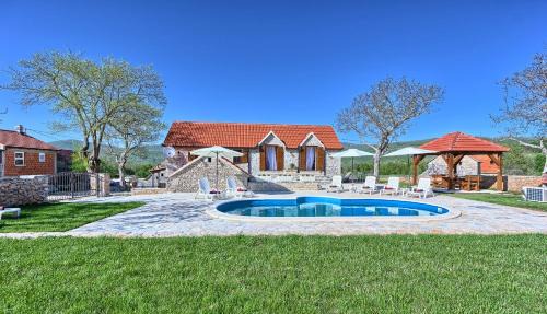 Central Dalmatia House | Dalmatia Stone House - heated pool