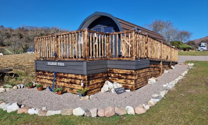 West Laroch Ski Chalet | Dalrigh Pod