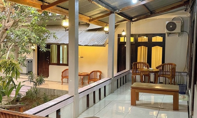 Labuan Bajo House | dAlvin: Room 4 - Cozy Corner | Near Airport