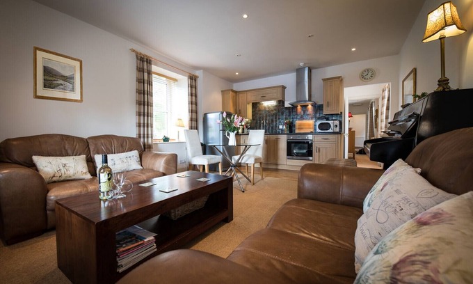 Portree Apartment | Dalzie Apartment, Peinmore House