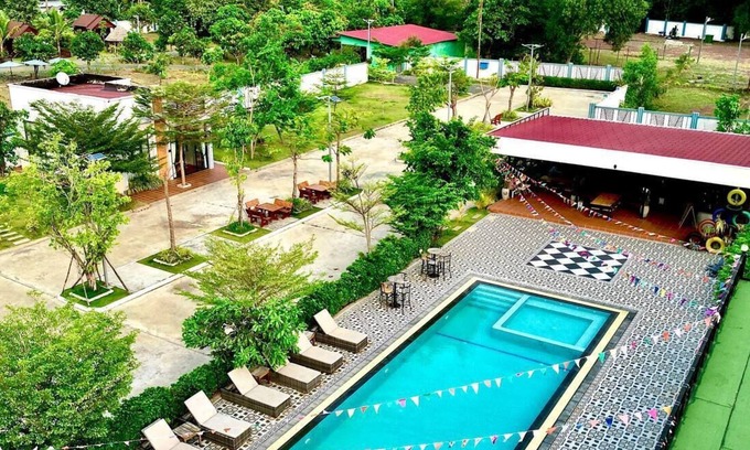 Kampot Villa | Damnak Borey Resort