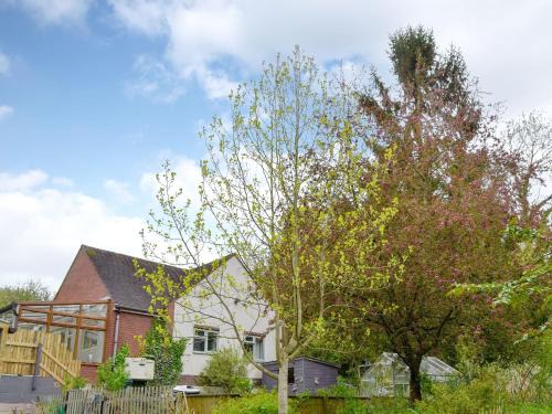 Bridgnorth House | Damson Lodge