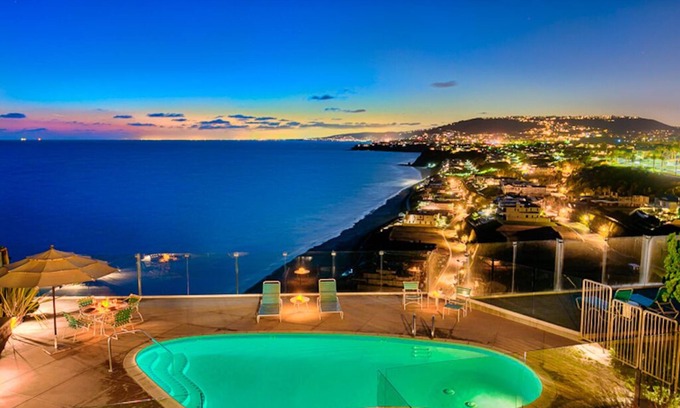 Dana Point Condo | Dana Point Headlands oceanfront with a pool overlooking the beach STR14-0128