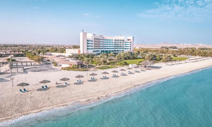 Jebel Dhanna Resort | Danat Jebel Dhanna Resort