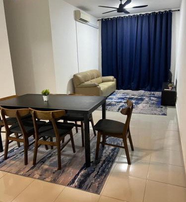 Bandar Puncak Alam Apartment | Danau Homestay