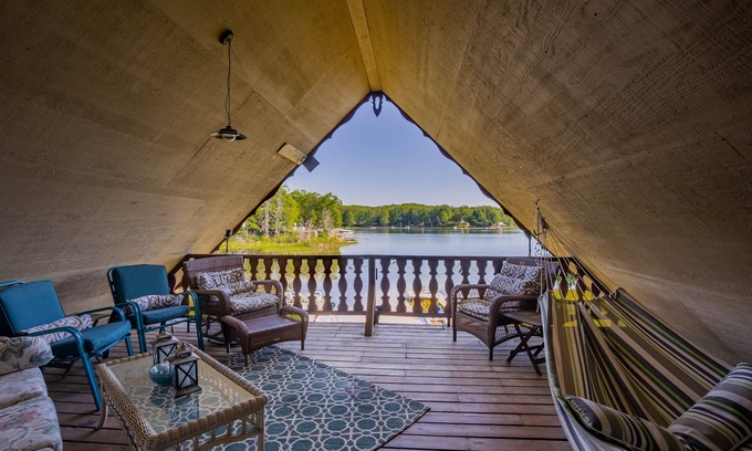 Bitely Ski Chalet | Dancing Bear Lodge on the Lake, family, friend fun!