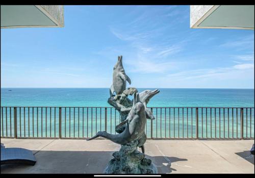Biltmore Beach House | Dancing Dolphins, Watercrest 1803,1804