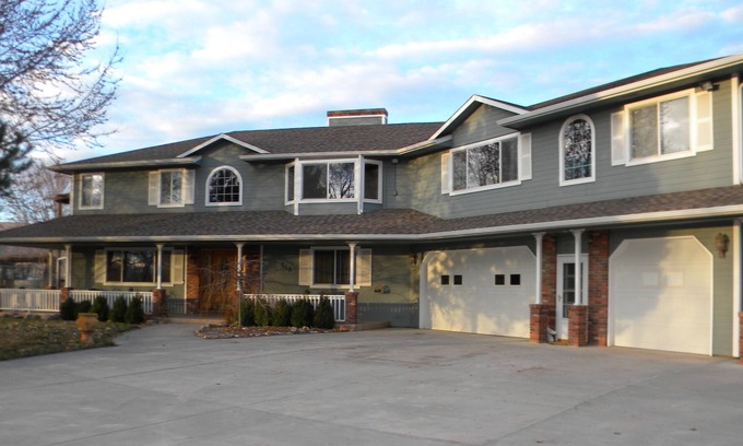 Clifton Bed & Breakfast | Dancing Moon Bed & Breakfast