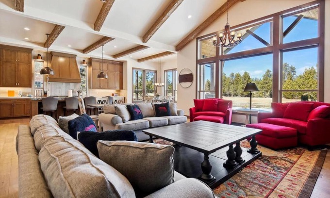 Sunriver House | Dancing Rock "Grandview Lodge" (Caldera Springs)
