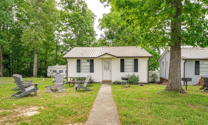 Dandridge Cabin | Dandridge Cabin in Inspiration Cove w/Lake Access