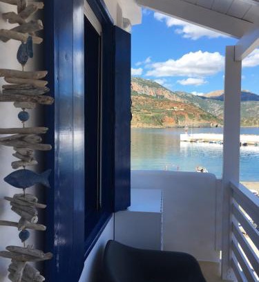 Voia House | Dandy Villas Velanidia - Fisherman's Hut - By the Sea
