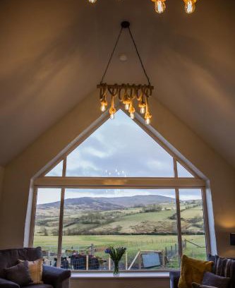 Dromore House | Dans Wee Cottage Slieve Croob Dromara Castlewellan Newcastle