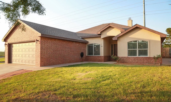 Big Spring House | Dante’s Place-Spacious 3BR Home Near I-20