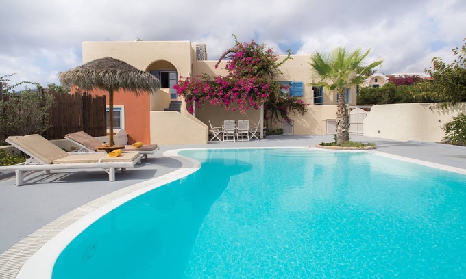 Agia Paraskevi Villa | Daphne | Cycladic Three-Bedroom Villa with Private Pool and Sea View