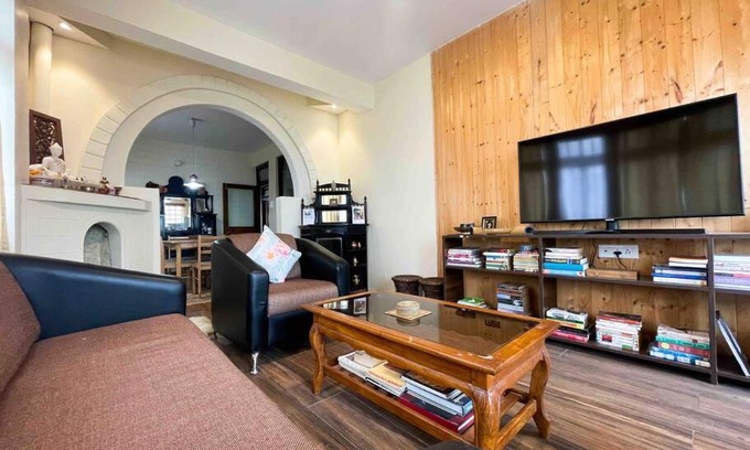 Darjeeling Apartment | Daphne House