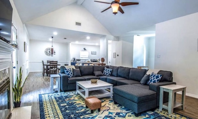 Malbis House | Daphne’s Hideaway