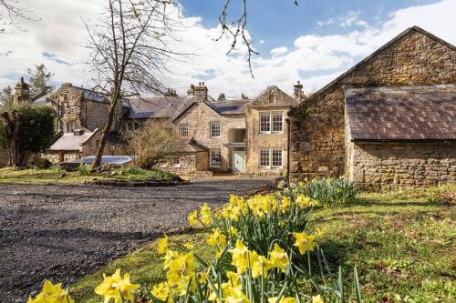 Tarset House | Dark Sky Retreat Perfect to Gather and Celebrate!