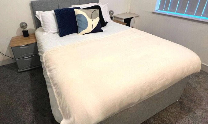 Wigan House | Darlington Suites Double with En-Suite in WN1