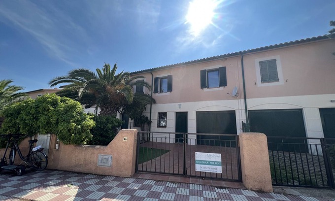 Mas Pinell Ski Chalet | Daró 3D 46 - 50m from the beach, A/C, pool, fiber optic