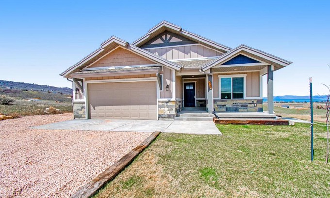 Sweetwater House | Davis Beach Cabin
