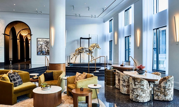 Birmingham Hotel | Daxton Hotel Birmingham, Curio Collection by Hilton