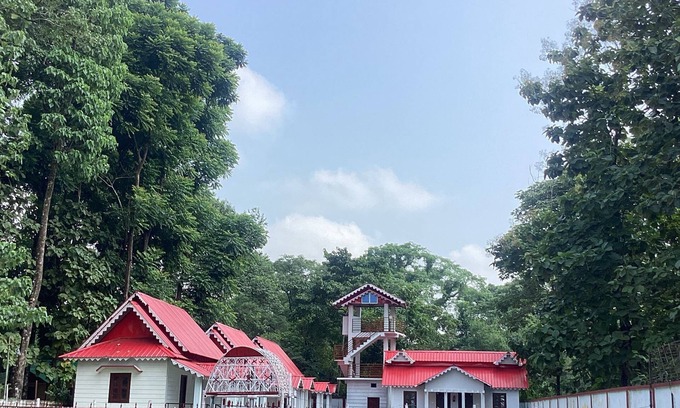 Madari Hat Resort | Day Night Resort & Restaurant Jaldapara Wildlife Century Best Accommodation