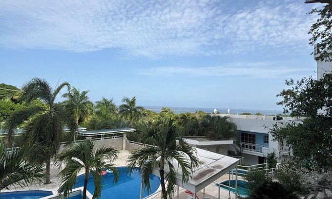 Juan Esteban Hotel | DAYMOND BLUE TROPICAL LODGE