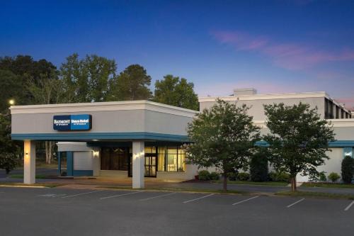 Williamsburg Hotel | Days Hotel by Wyndham Williamsburg I-64