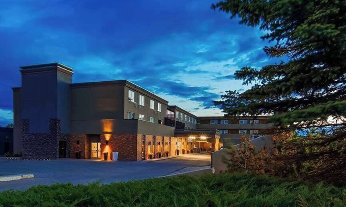 Airdrie Hotel | Days Inn by Wyndham Airdrie