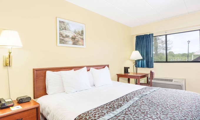 Athens Hotel | Days Inn by Wyndham Athens