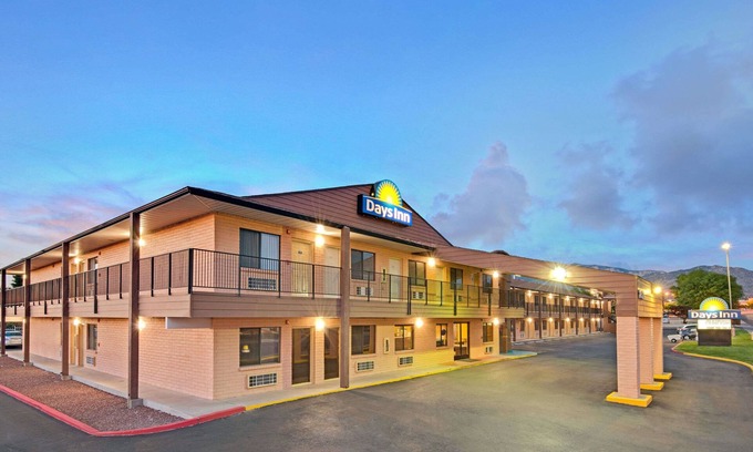 Princess Jeanne Hotel | Days Inn by Wyndham East Albuquerque