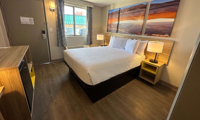 Farmington Hotel | Days Inn by Wyndham Farmington NM