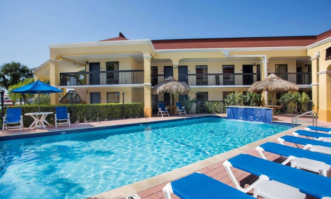 Florida City Hotel | Days Inn by Wyndham Florida City