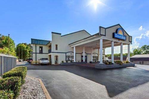 Lexington Hotel | Days Inn by Wyndham Lexington