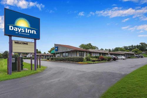 Liverpool Hotel | Days-Inn by Wyndham Liverpool-Syracuse