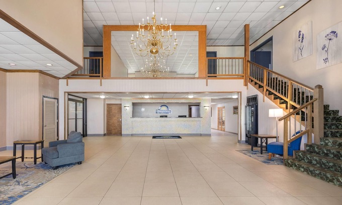 Madisonville Hotel | Days Inn by Wyndham Madisonville