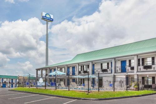 Natchitoches Hotel | Days Inn by Wyndham Natchitoches