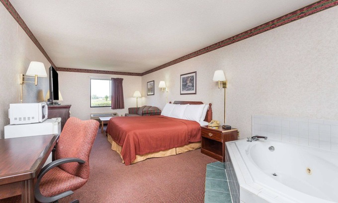 Royston Hotel | Days Inn by Wyndham Royston