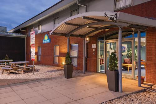 Shifnal Hotel | Days Inn by Wyndham Telford Ironbridge