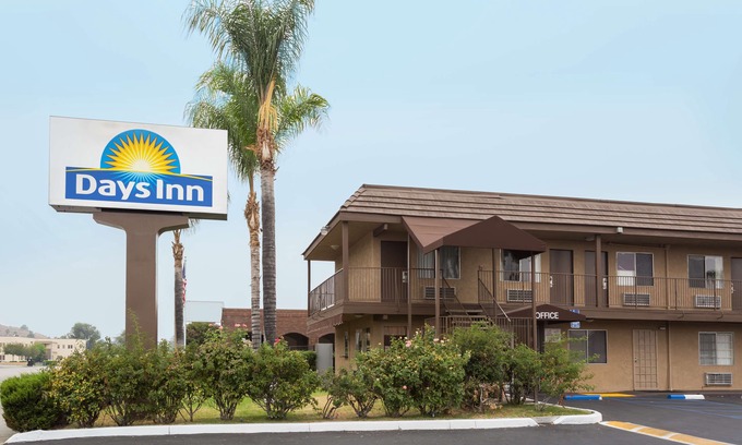 Patton Hotel | Days Inn by Wyndham San Bernardino