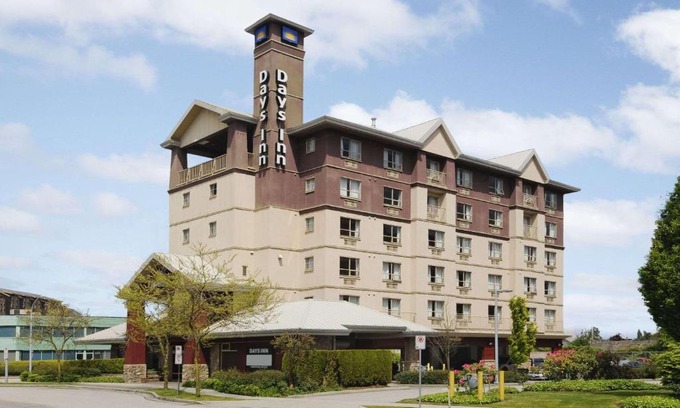 Richmond City Centre Hotel | Days Inn by Wyndham Vancouver Airport
