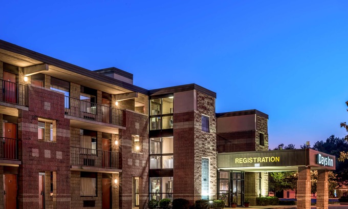 Vineland Hotel | Days Inn by Wyndham Vineland