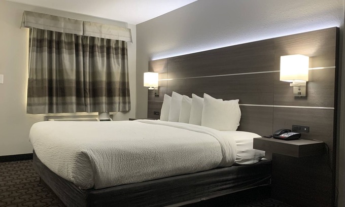 Wagoner Hotel | Days Inn by Wyndham Wagoner